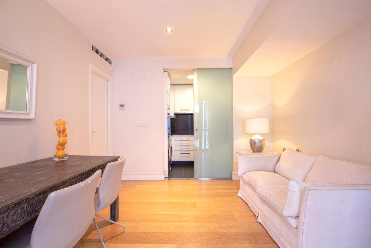 Acogedor Apartamento Junto A La Catedral By Rent Me Málaga Extérieur photo