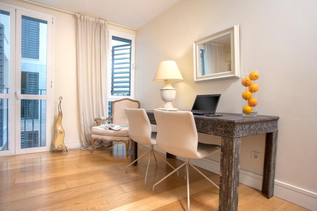 Acogedor Apartamento Junto A La Catedral By Rent Me Málaga Extérieur photo